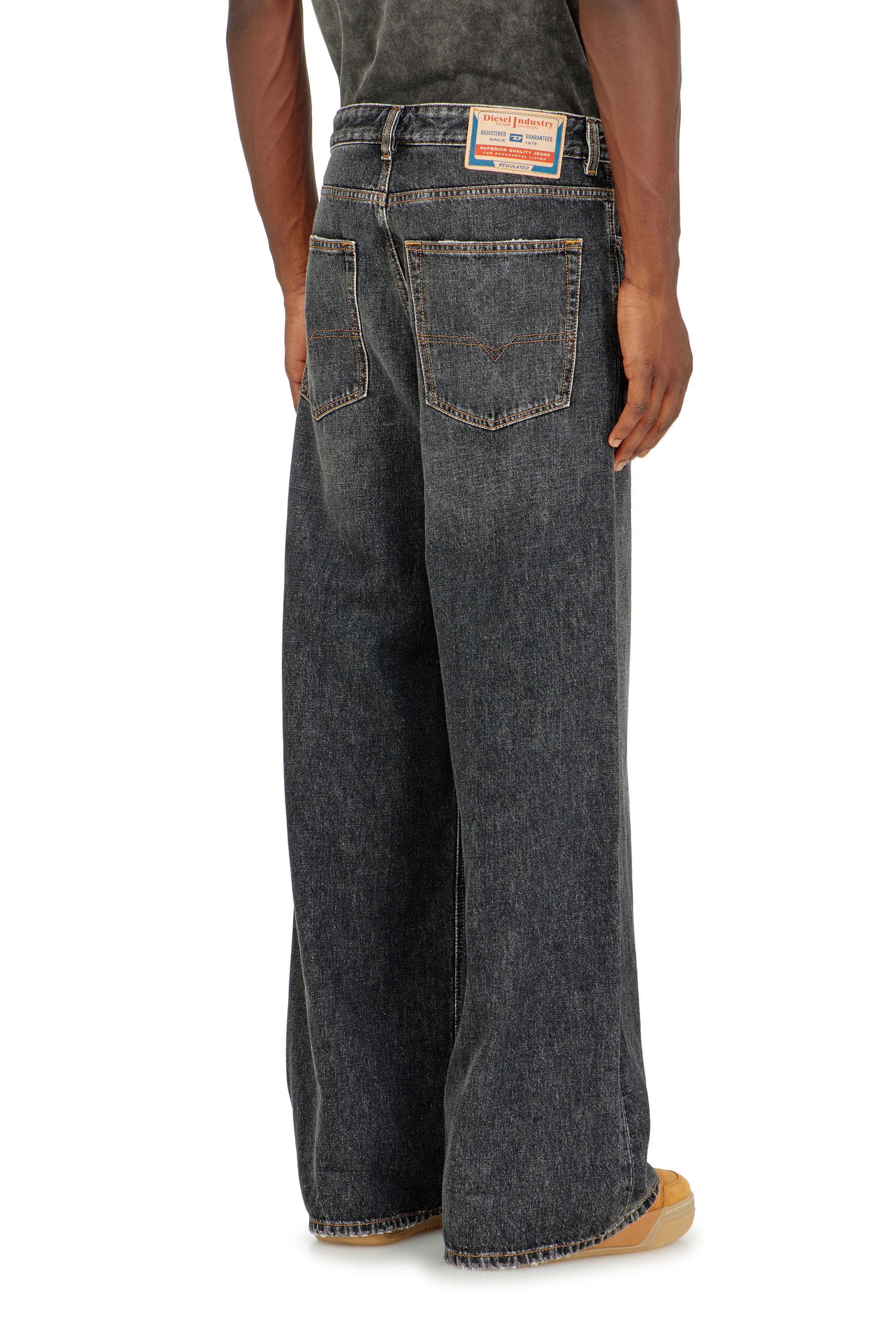 Diesel - Man's Relaxed Jeans D-Rise 007DN, Black/Dark grey - 5