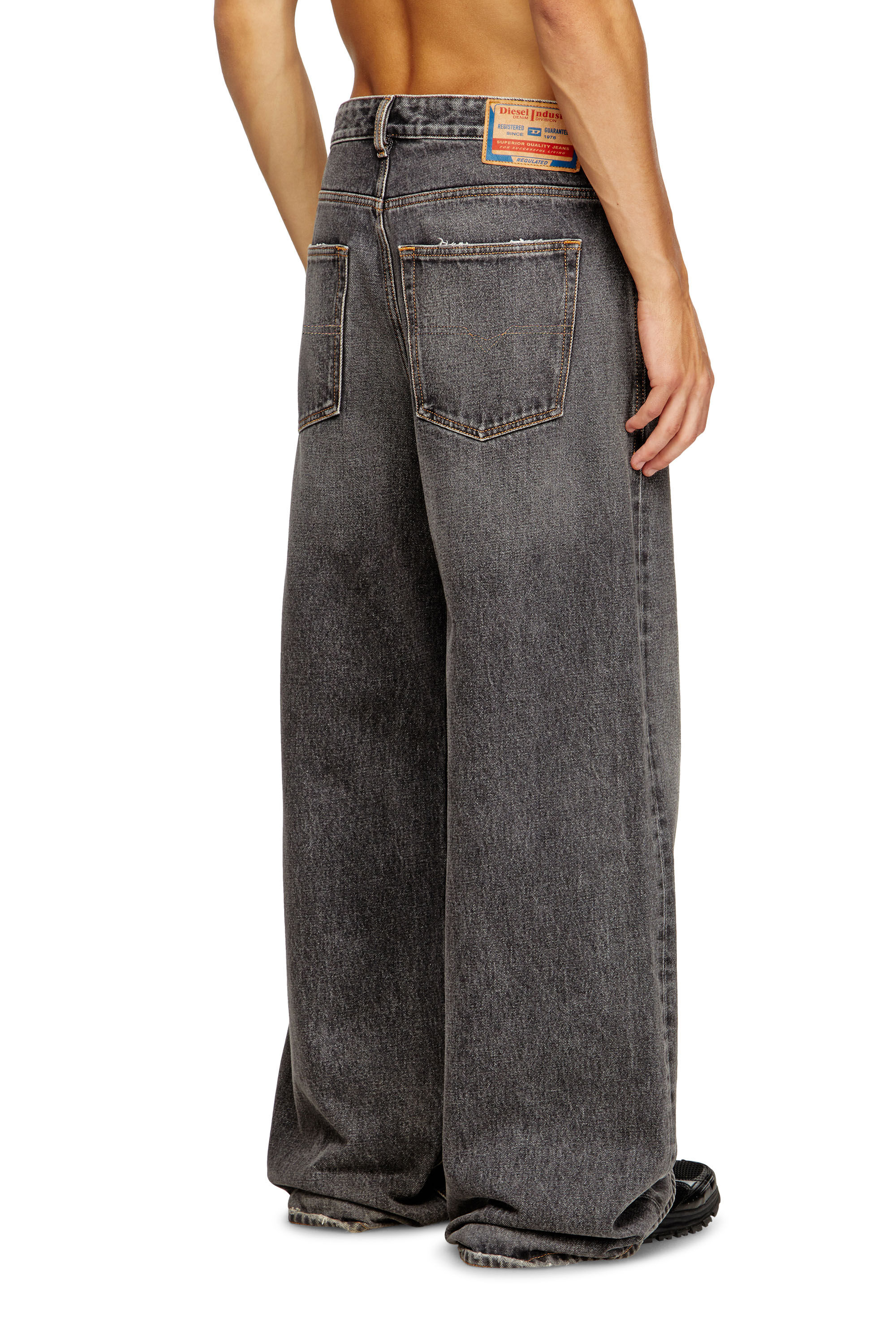 DIESEL D-Rise ブラック/ダークグレー　W30 D-RISE Man: Oversized Regular Black/Dark grey Jeans | Diesel