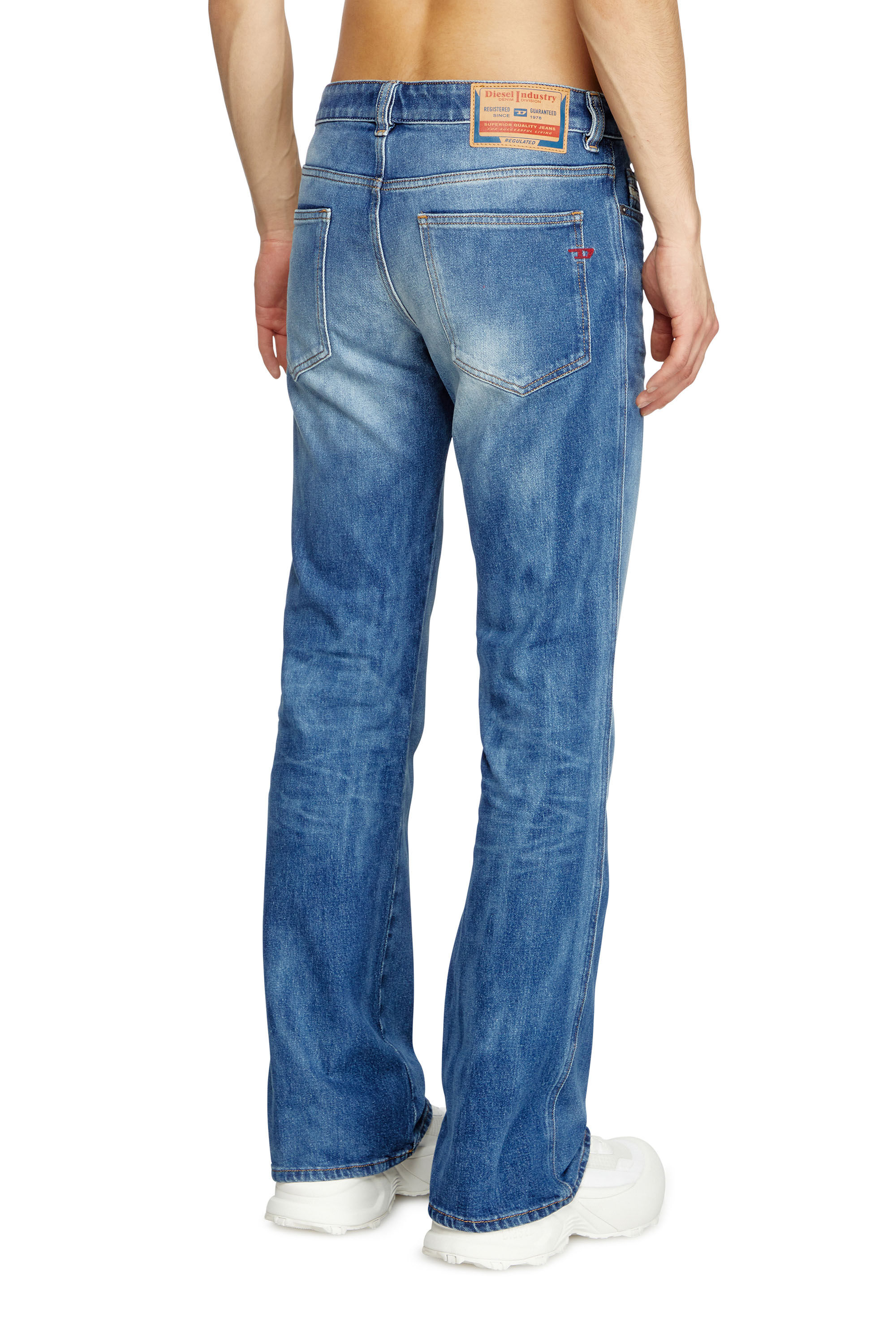 新品DIESEL A12218 09L19 01 1998D-BUCKデニム32 Diesel® 1998 D-BUCK | Men's Regular Waist Bootcut Jeans