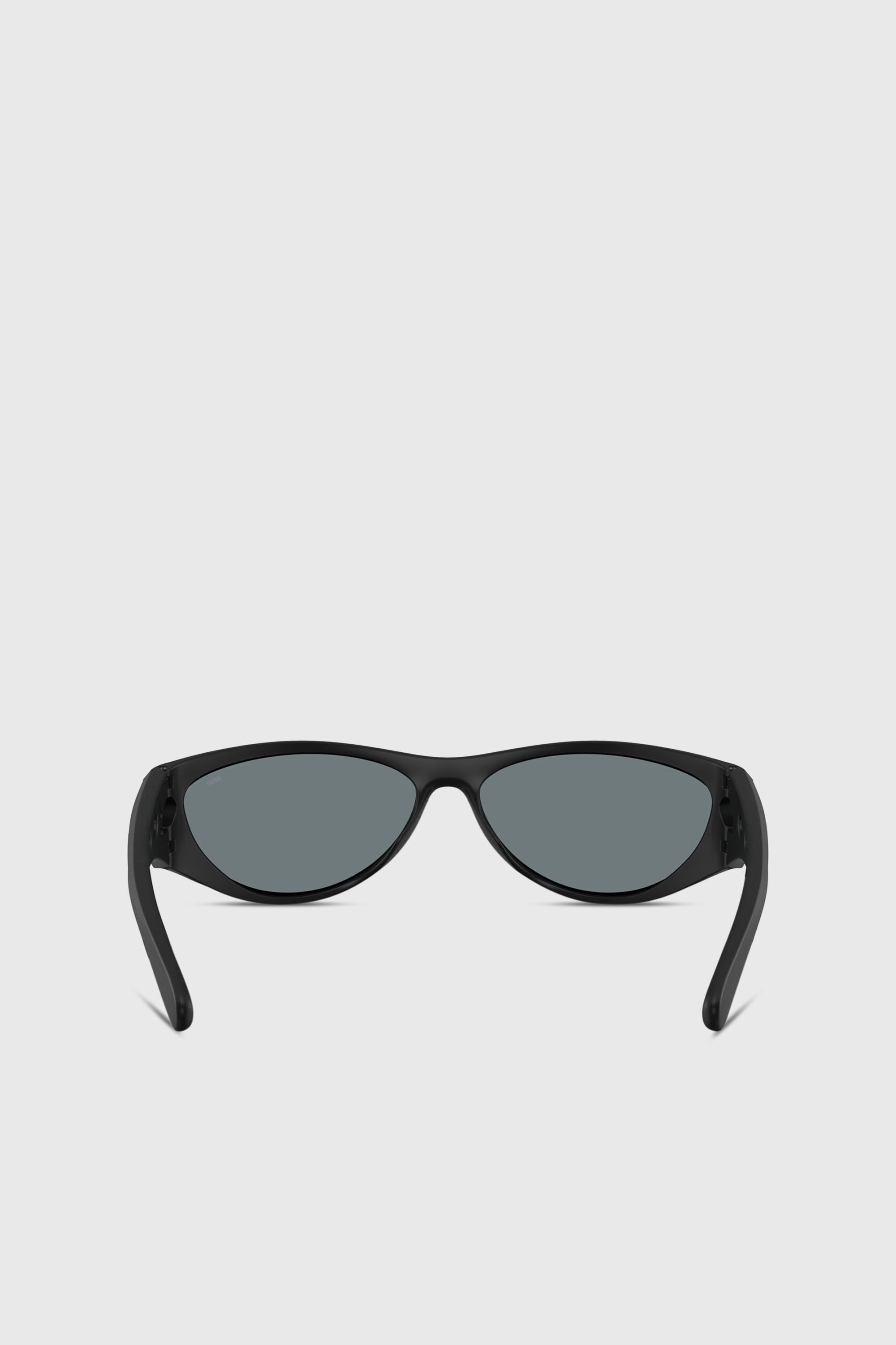 Women's Cat-eye style sunglasses | Black | Diesel {{Country}}