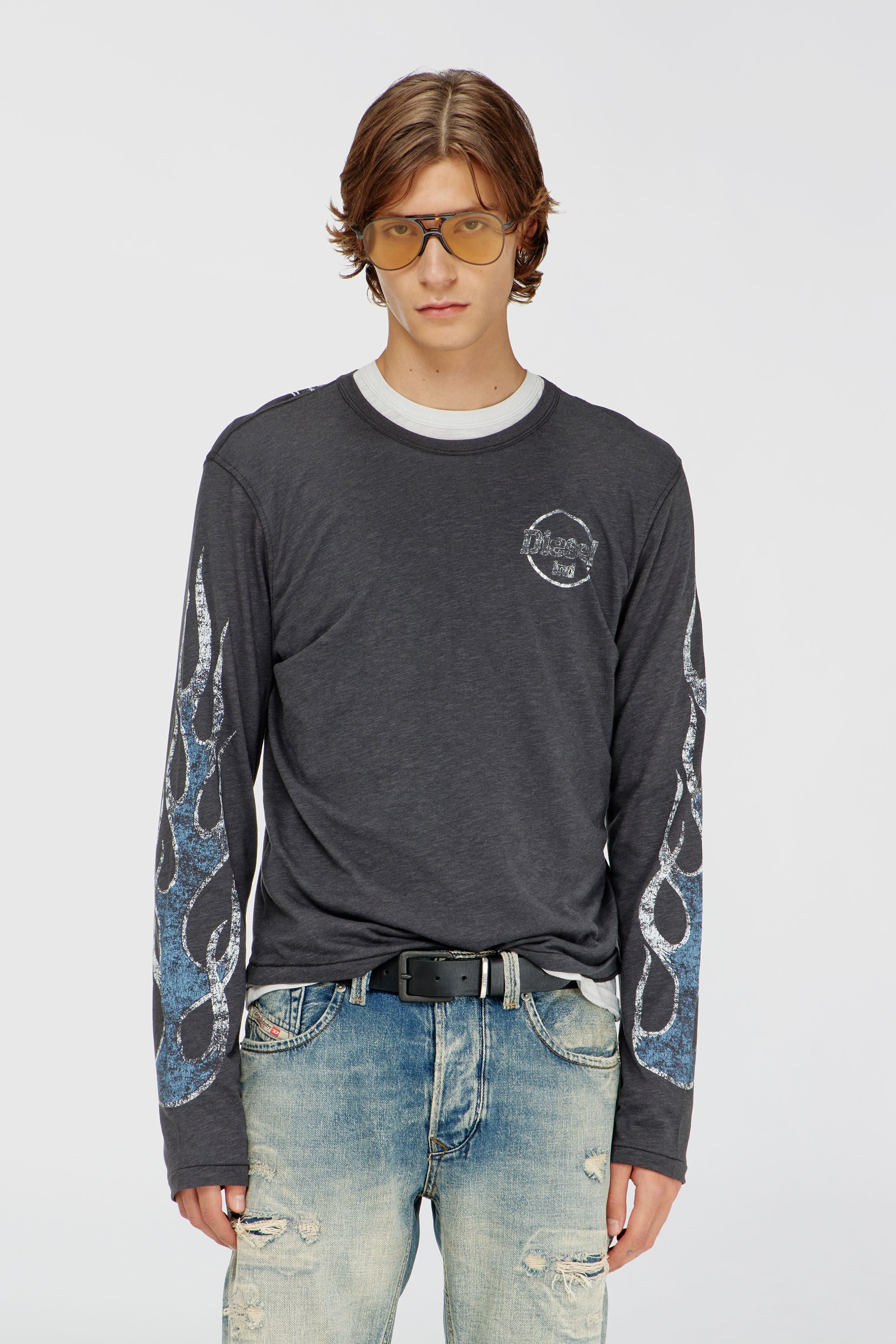 Diesel - T-NOTS-LS, Man's Long-sleeve T-shirt in slub jersey with crack print in Dark grey - 2