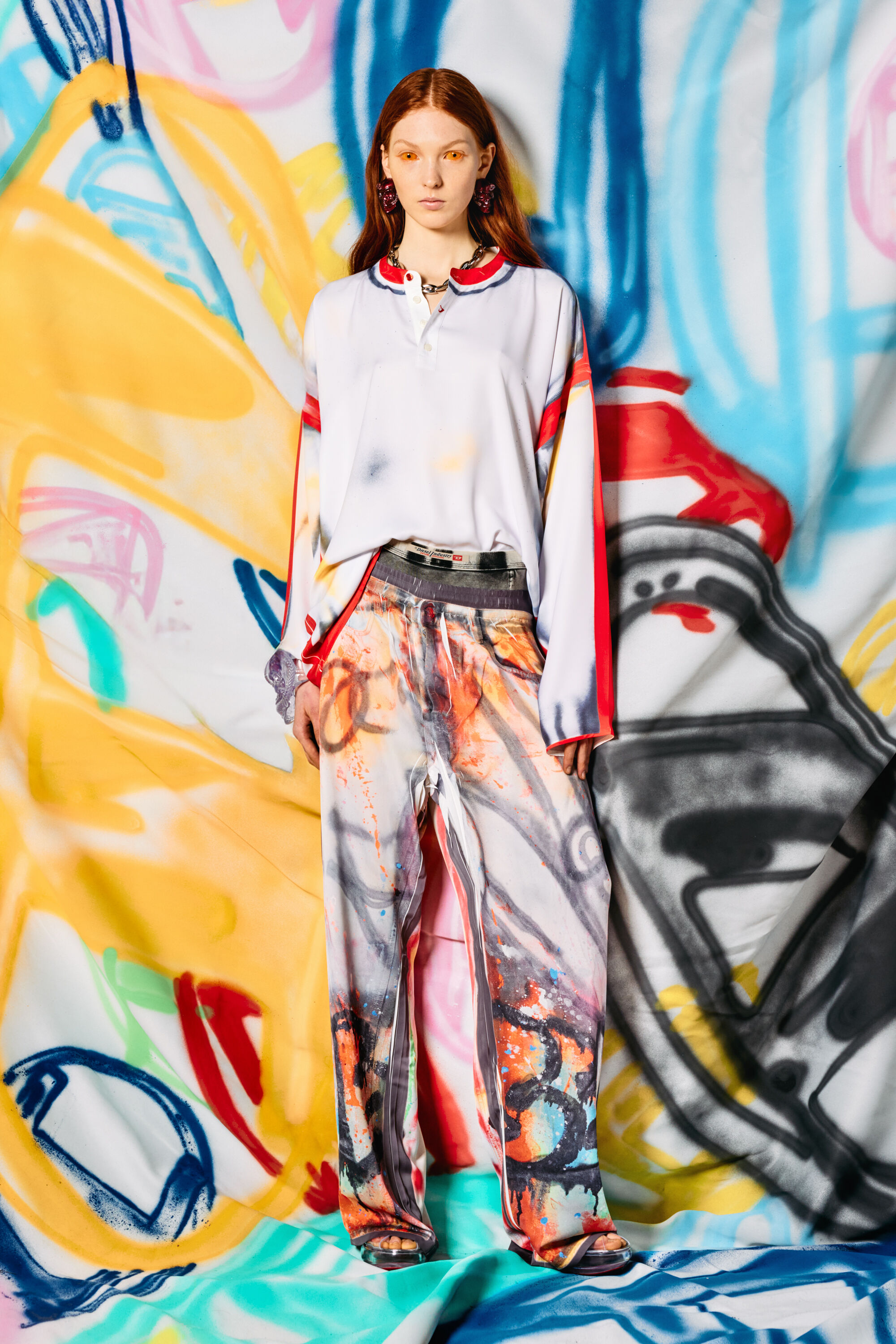 Diesel - T-OLAVI-A-SER-GRAFFITI-USA, Unisex's Henley top with graffiti print in Red/White - 3