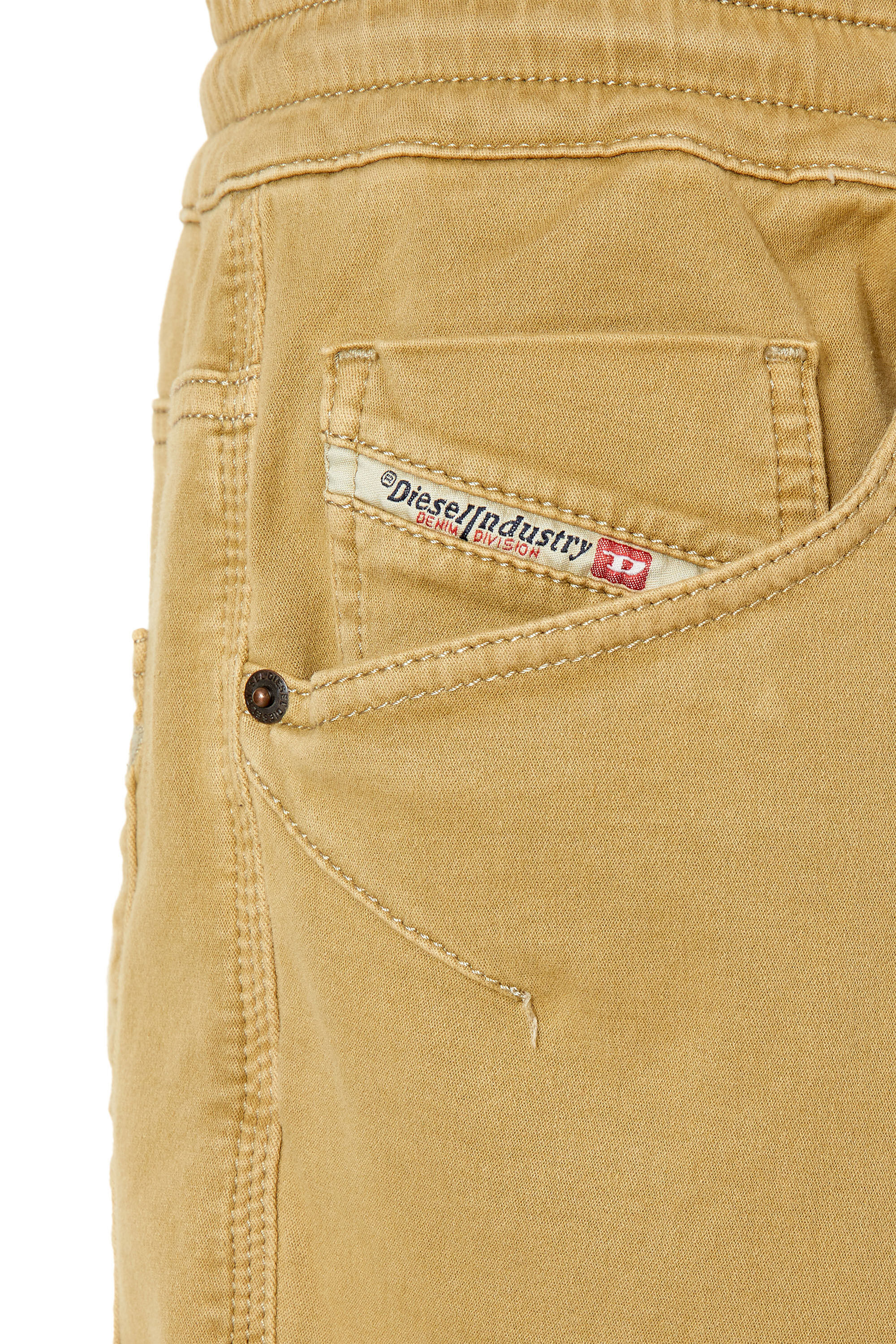 Diesel - D-Amage JoggJeans® 068DY Tapered, Light Brown - Image 5