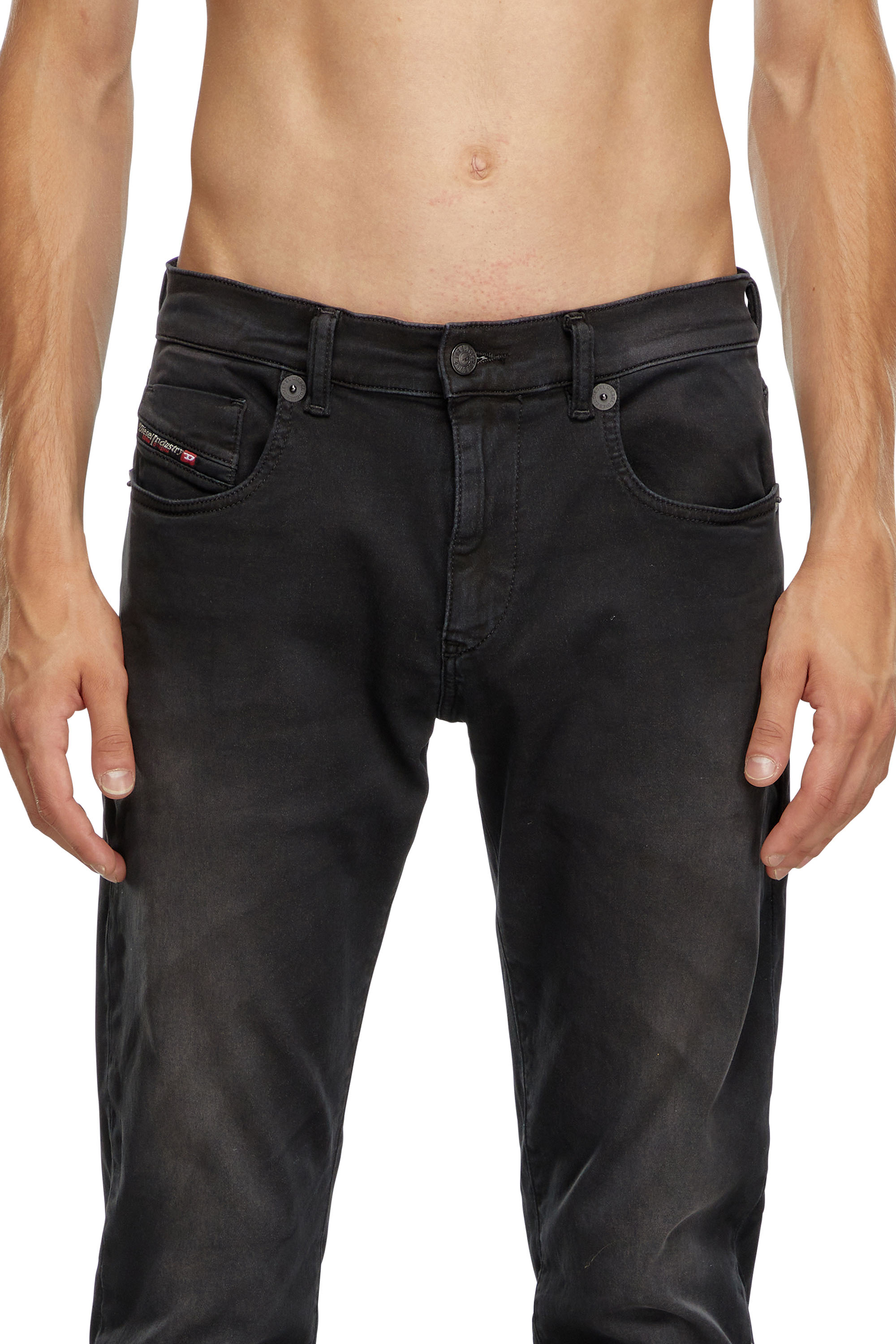 Slim 2060 D-Strukt Joggjeans® 0670M, Black/Dark grey Diesel - Man's Slim 2060 D-Strukt Joggjeans® 0670M, Black/Dark grey - 5