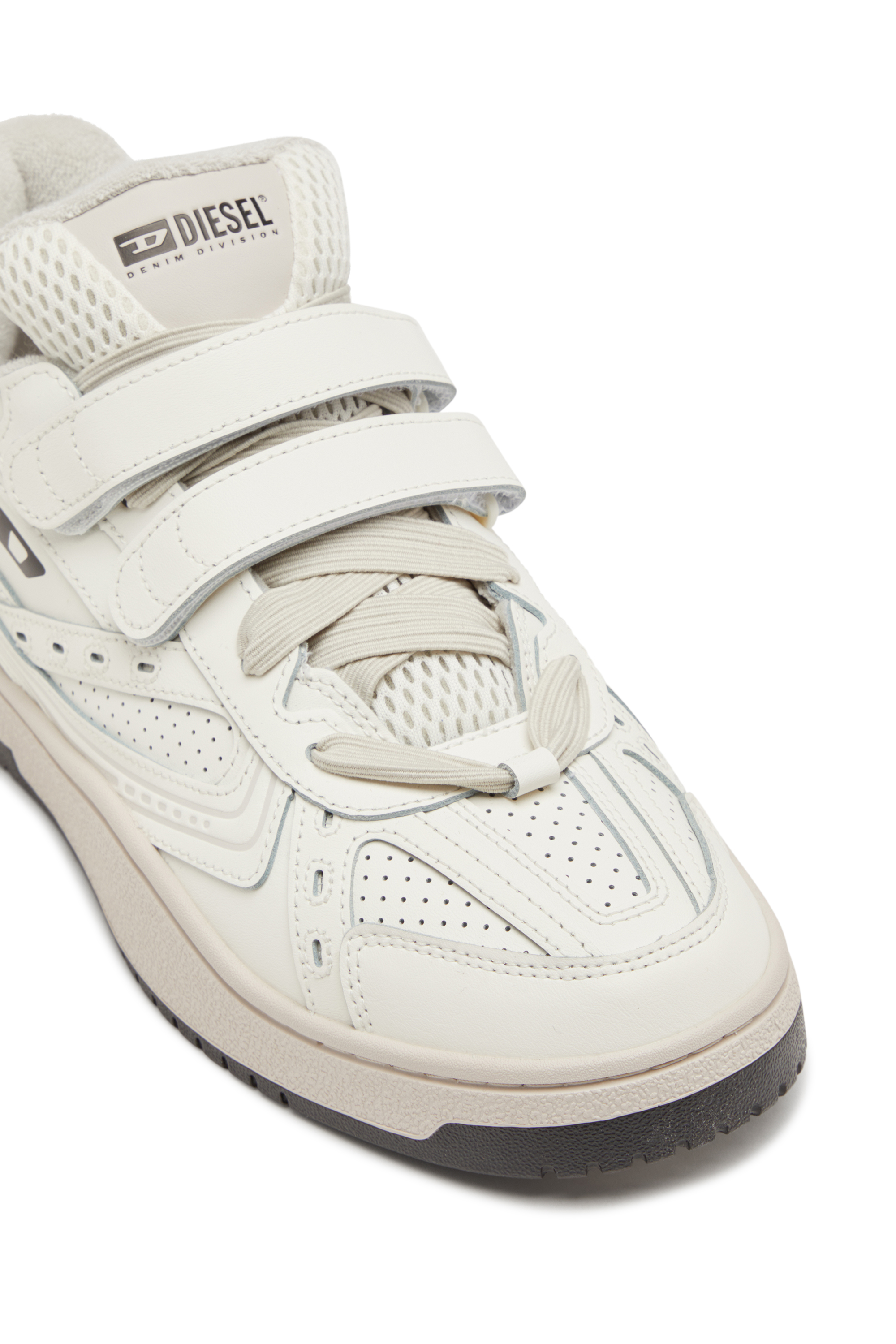 Diesel - S-UKIYO SKT, Man's S-Ukiyo-Monochrome sneaker with straps in White - 6