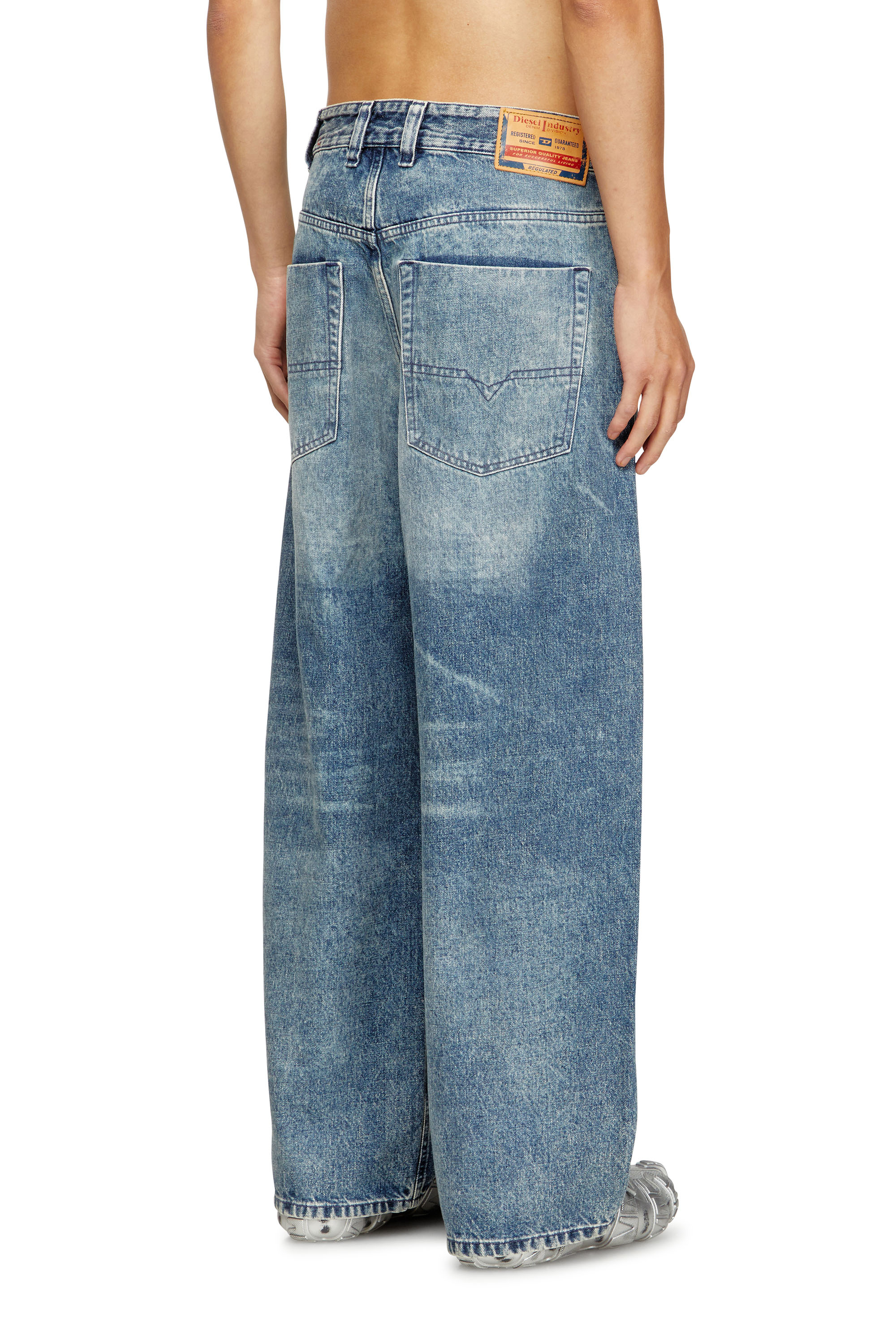 Diesel - Unisex's Relaxed Jeans 1997 D-Enim 007DA, Light Blue - 4