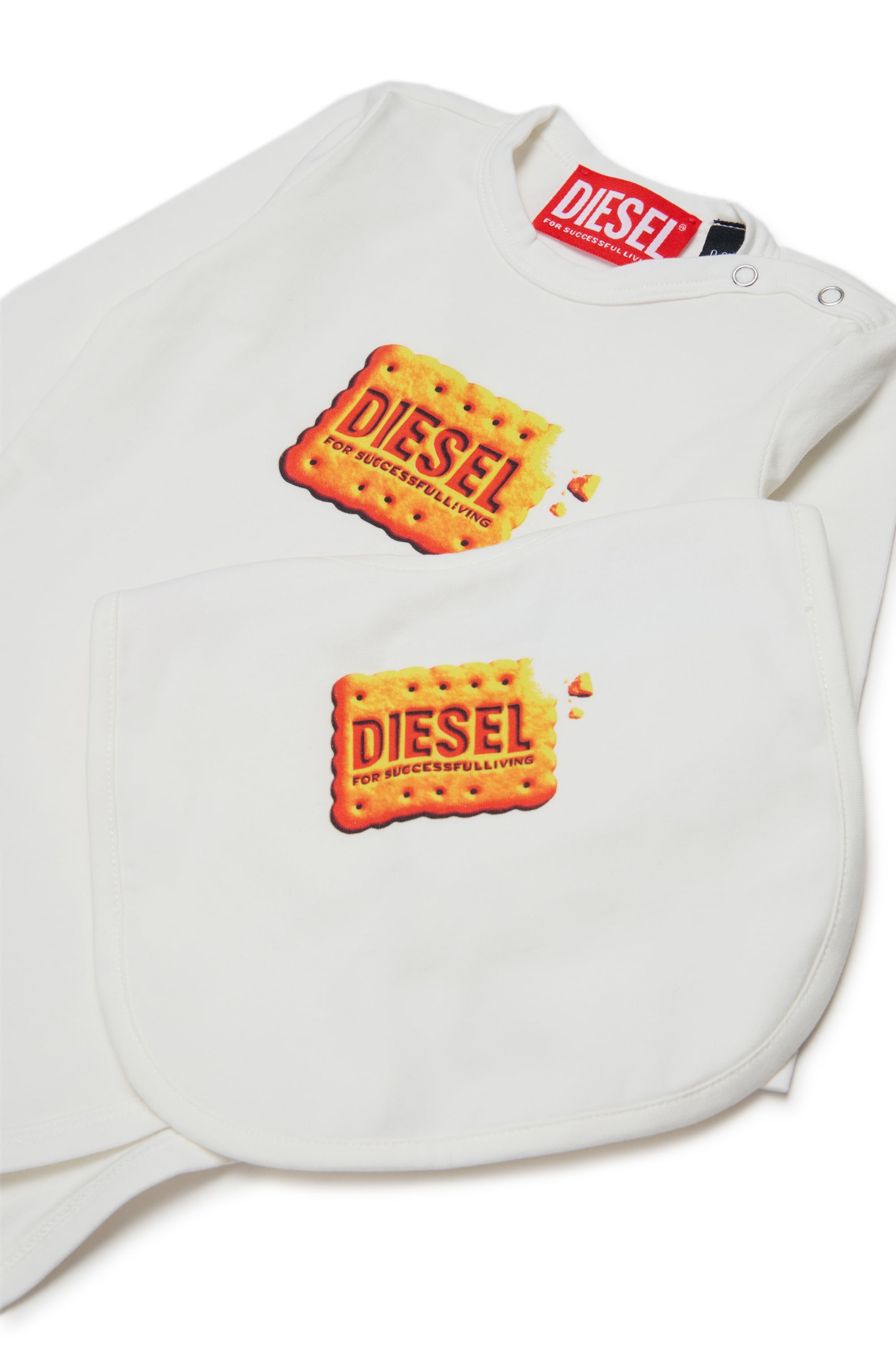Diesel - UPPYBOX-NB, Unisex's Newborn set with logo biscuit print in White - 3