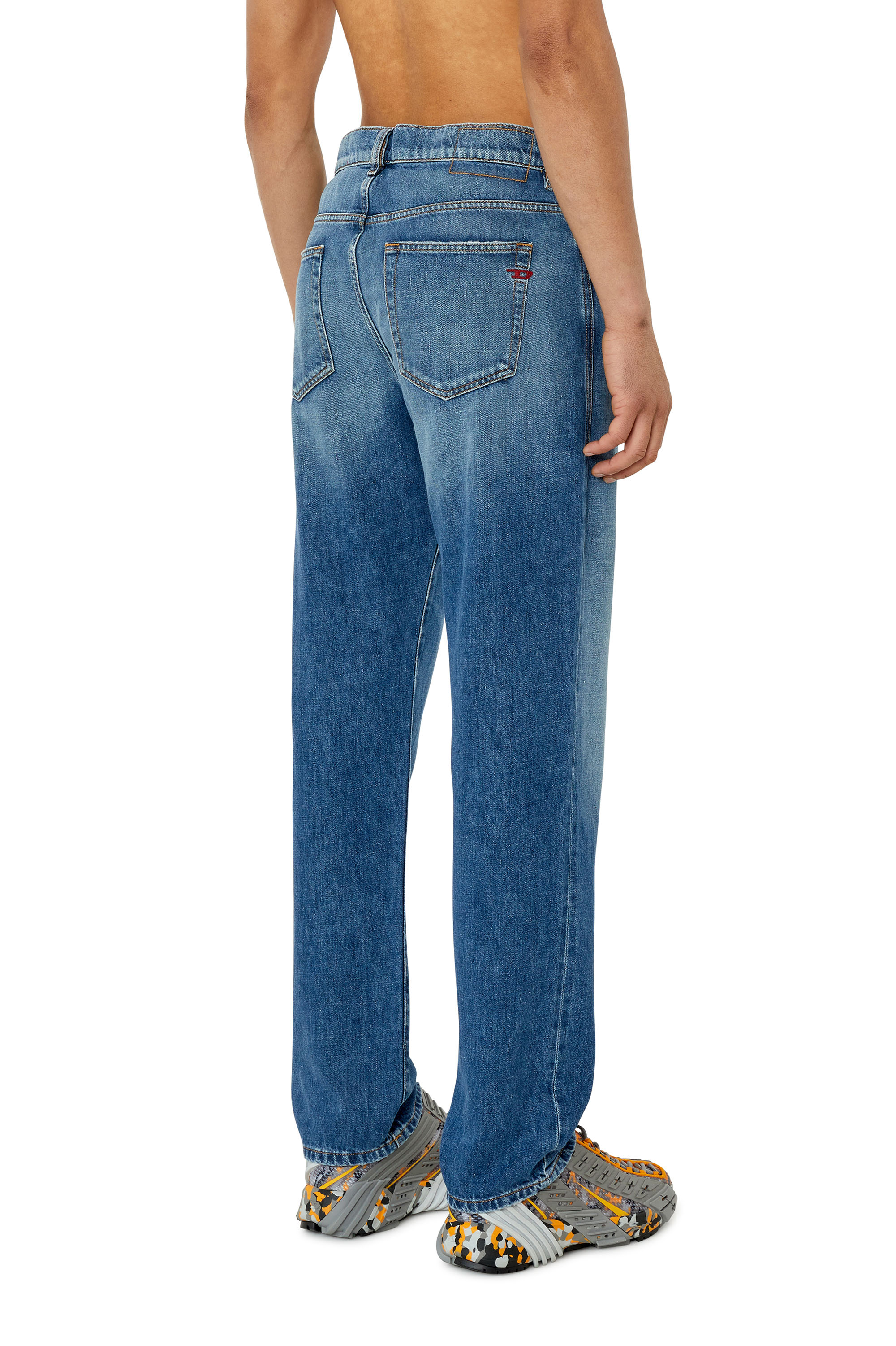 Diesel - 2020 D-Viker 09F25 Straight Jeans, Medium blue - Image 2