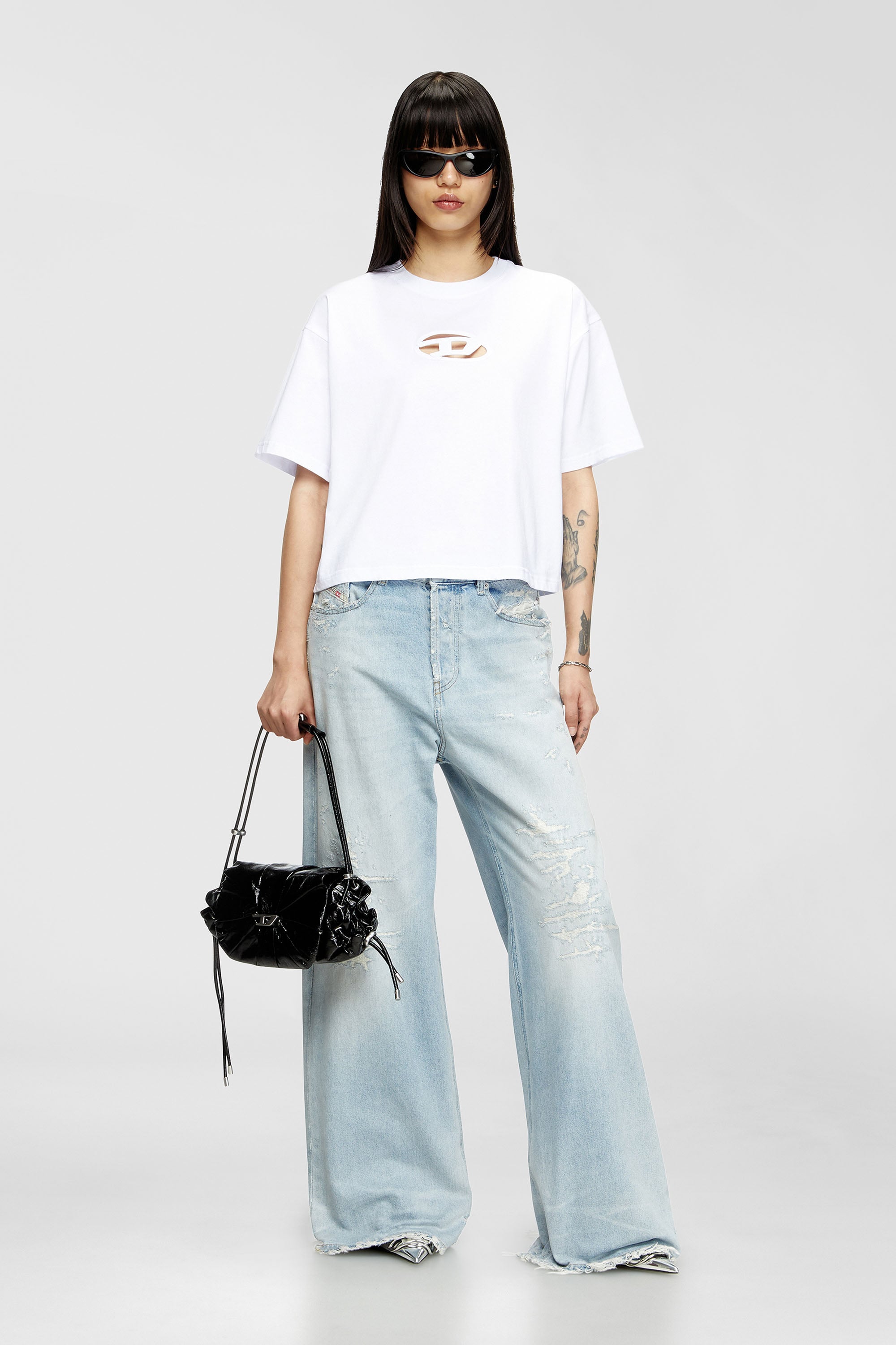 Diesel - T-BUXT-CROP-OD, Woman's Boxy T-shirt with cut-out Oval D logo in White - 2